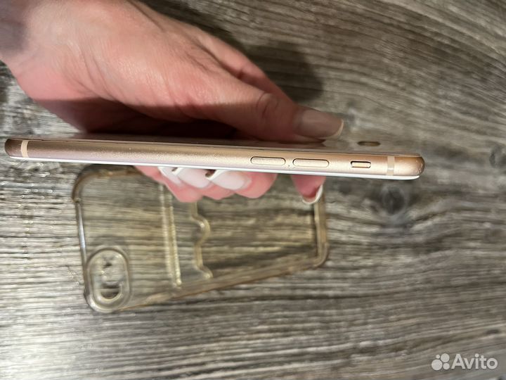 iPhone 8, 64 ГБ