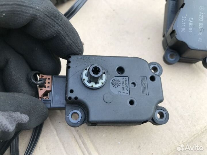 Сервопривод печки Mercedes E W203