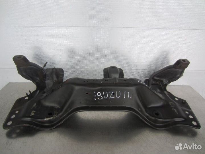 Подрамник передний Isuzu Gemini MJ3 D15B 1996