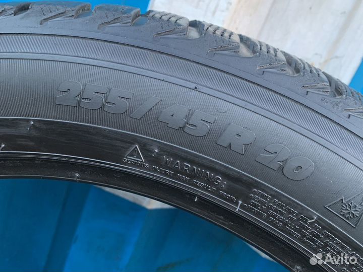 Michelin Latitude Alpin LA2 255/45 R20