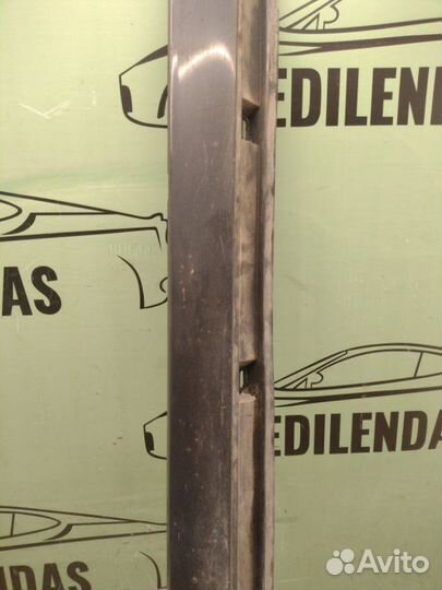 Накладка на порог левая Volkswagen Passat B7