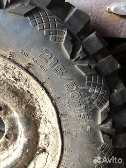 Колесо на УАЗ 215/90 r15