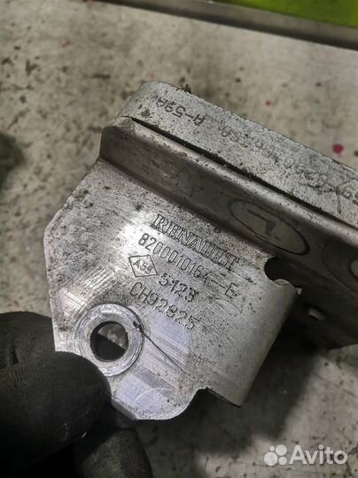 Кронштейн усилителя заднего бампера Рено Меган 2