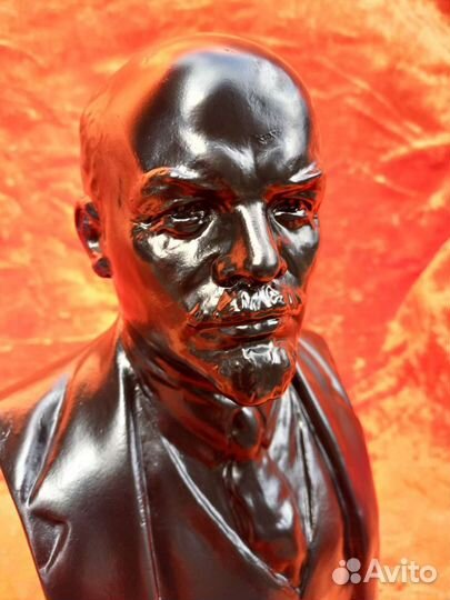 Бюст чугунный.В.И.ленин