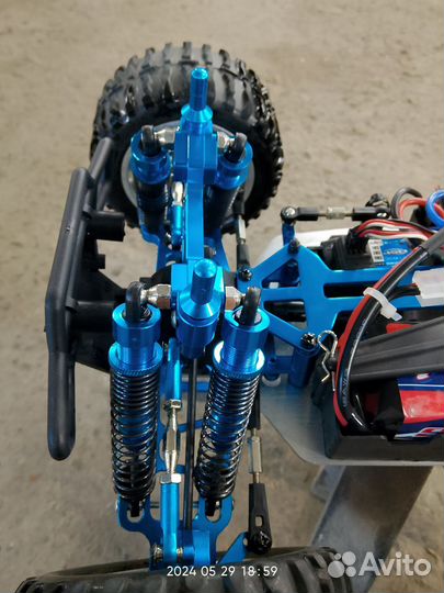 Радиоуправляемая машина RS