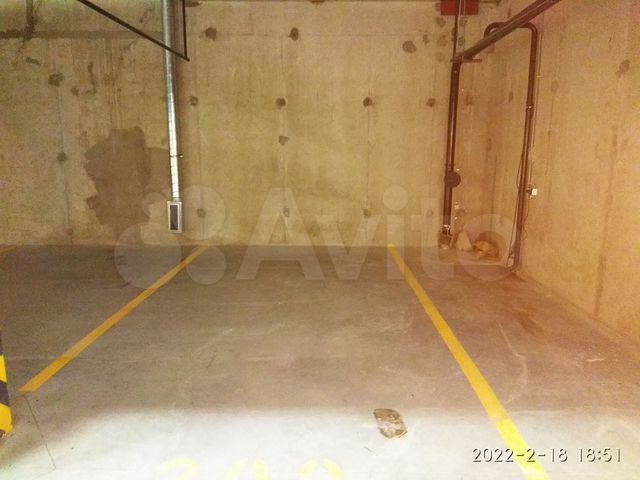 Машиноместо, 14 м²