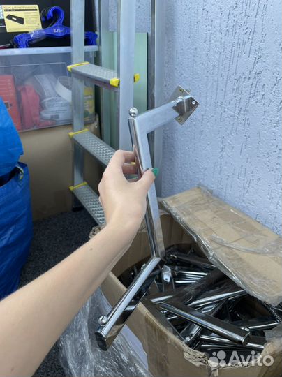 Кронштейн для одежды