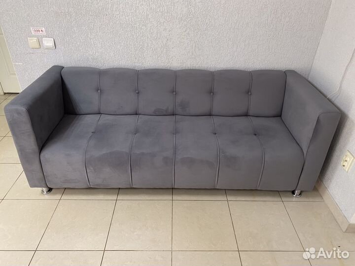 Диван в офис