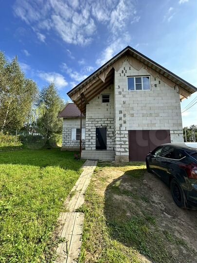 Дом 197 м² на участке 7,1 сот.