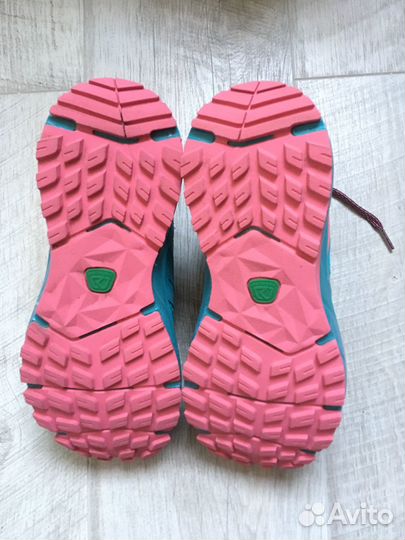 Женские кроссовки Karrimor Caracal TR