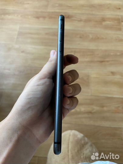 Телефон iPhone 8 plus