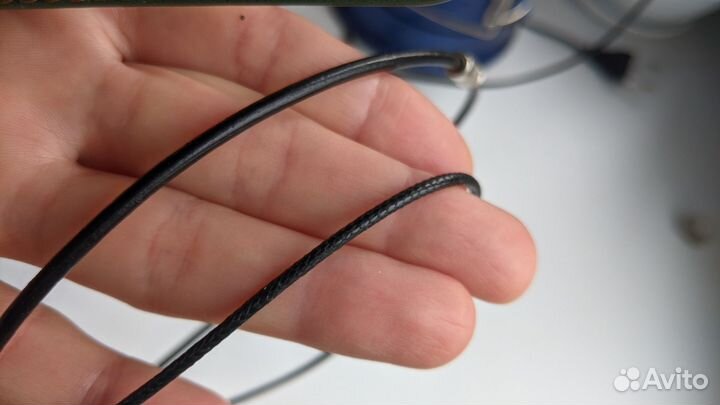 Кожаный шнурок на шею