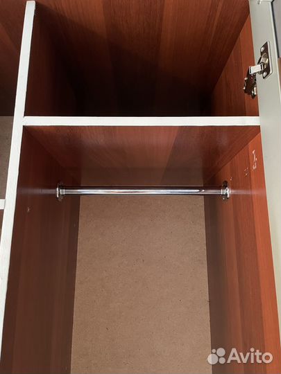 Шкаф с зеркало