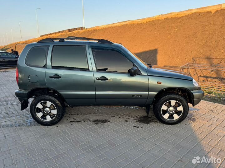 Chevrolet Niva 1.7 МТ, 2008, 260 000 км
