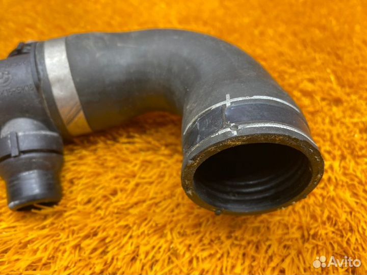 Патрубок системы охлаждения Bmw 5-Series F10