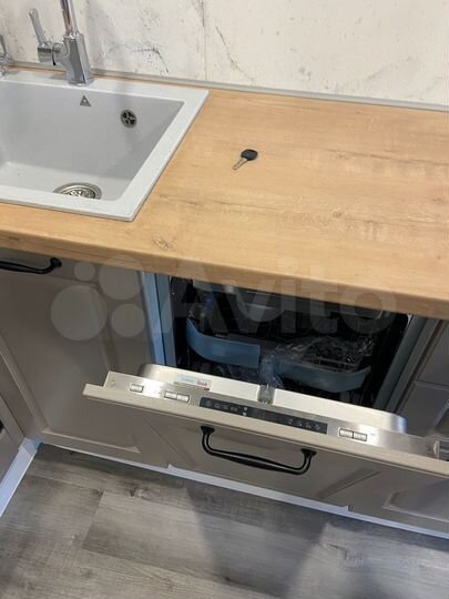 Квартира-студия, 23,7 м², 16/25 эт.