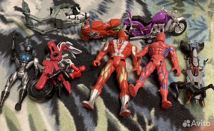 Игрушки : звездные воины, ренджеры, человек паук