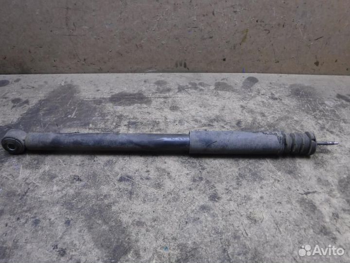 Амортизатор задний Renault Duster