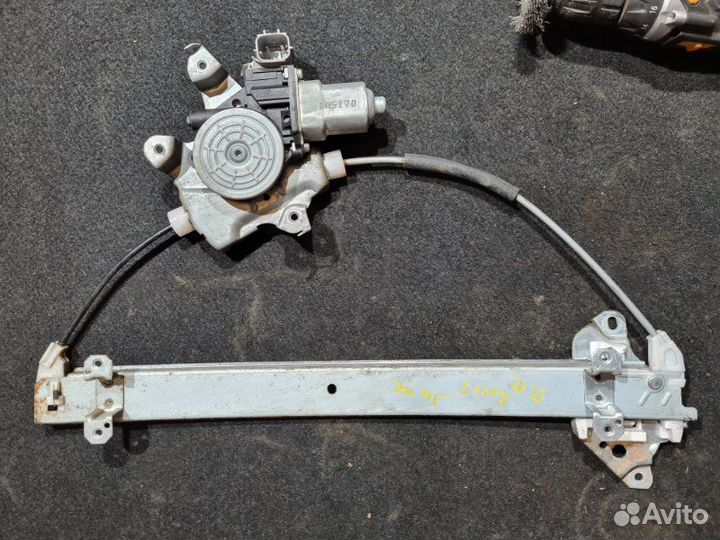 Стеклоподъемник передний правый Nissan Juke F15