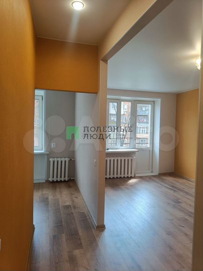 2-к. квартира, 42 м², 3/4 эт.