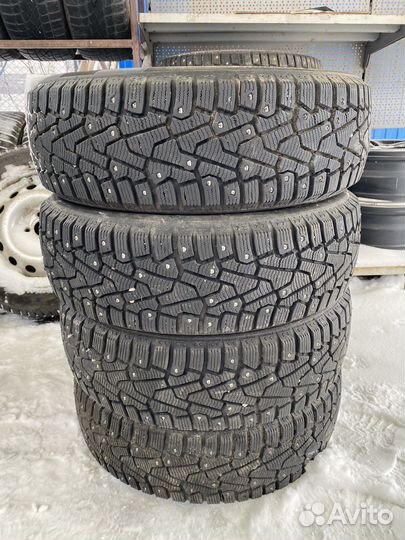 Pirelli Ice Zero 185/65 R15