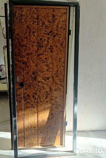 Дверь входная