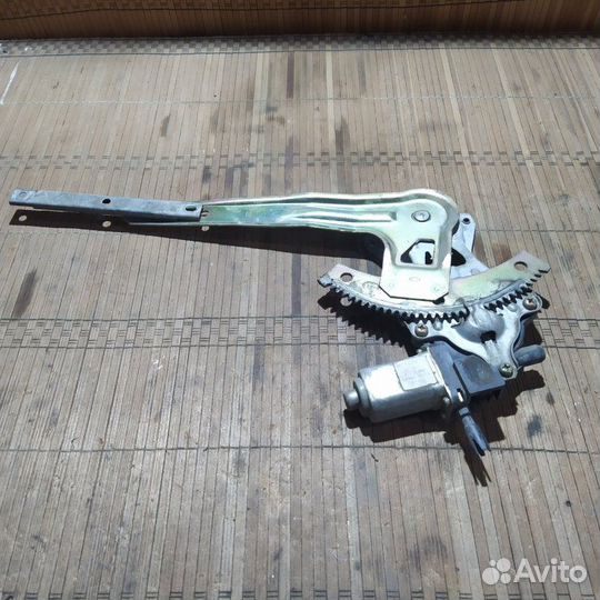 Стеклоподъемный механизм задний правый Nissan