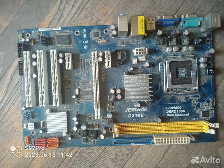 Материнская плата