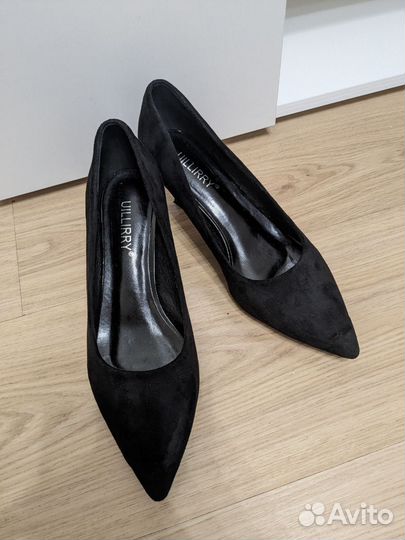 Туфли на небольшом каблуке