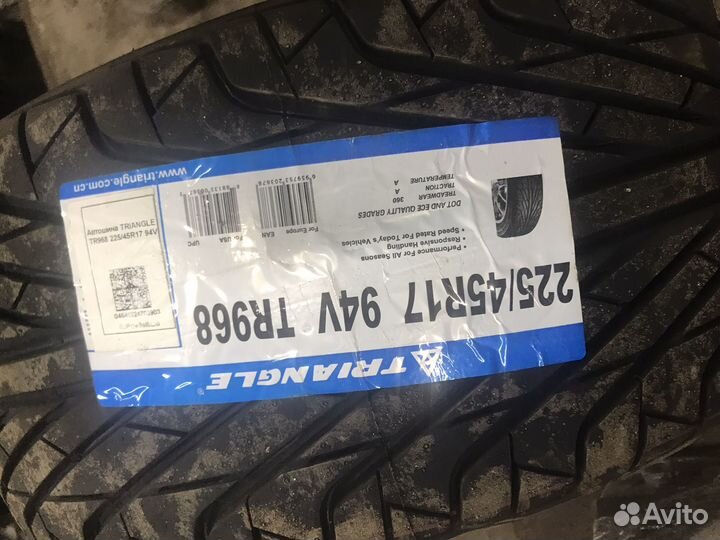 Triangle TR968 225/45 R17