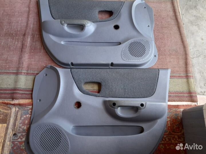 Обшивки дверей hyundai accent