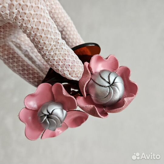 Заколка краб с цветами натуральная кожа