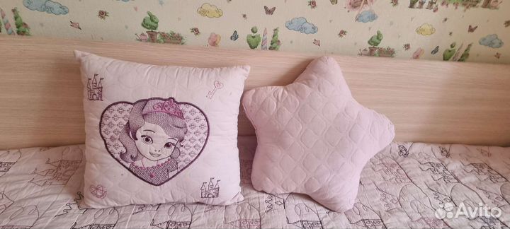Покрывало с подушками на кровать для девочки