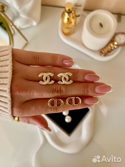 Серьги пусеты dior цвет золото