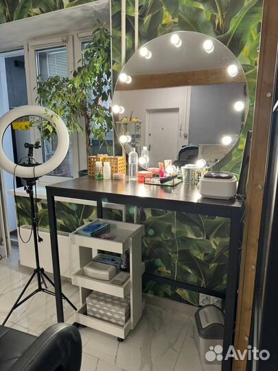 Продам зеркало и стул