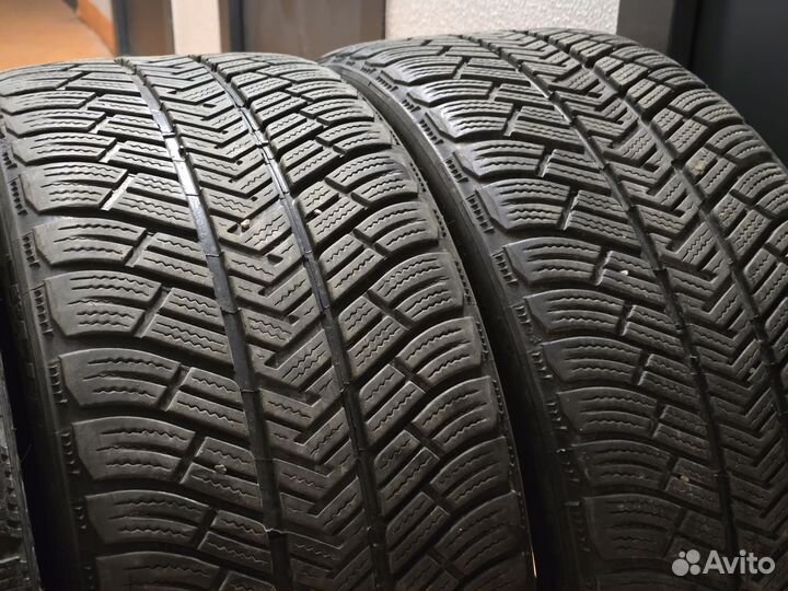 Michelin Pilot Alpin PA4 245/35 R20 и 275/30 R20 97W