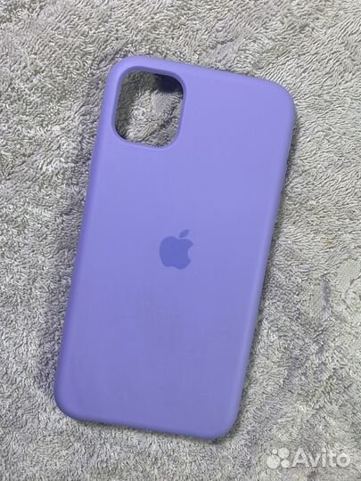 Чехол на iPhone 11
