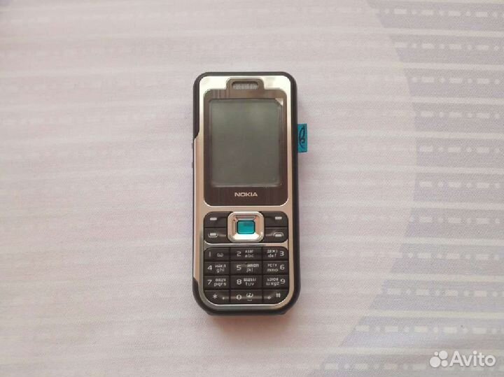 Продается кнопочный телефон - Nokia 7360