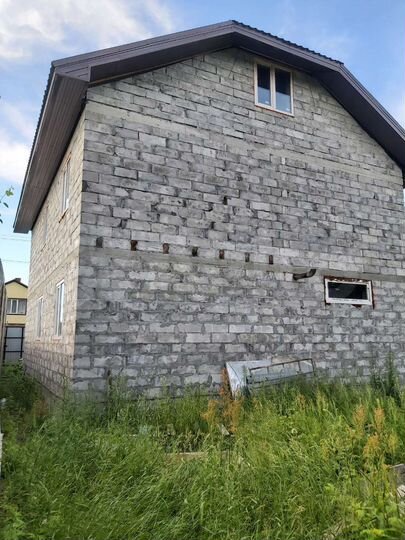 Дом 200 м² на участке 6 сот.