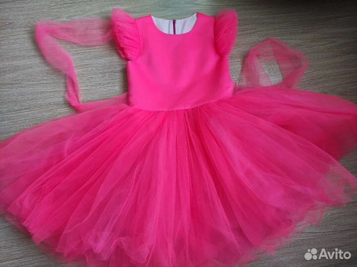 Нарядное платье для девочки