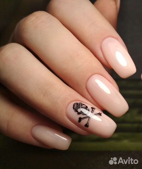 Маникюр/педикюр