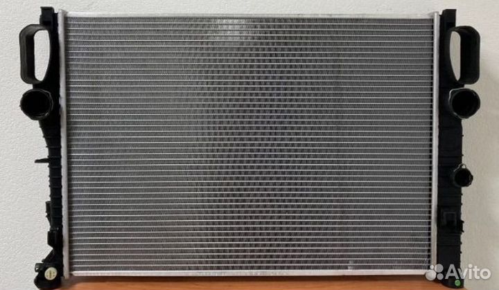 Радиатор mercedes w211/C219/S211