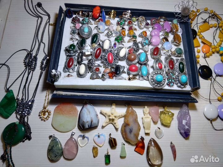 Бусы, колье, браслеты, подвески, кольца