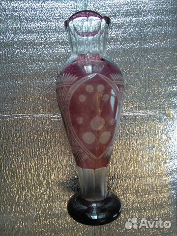 Ваза из двухцветного стекла