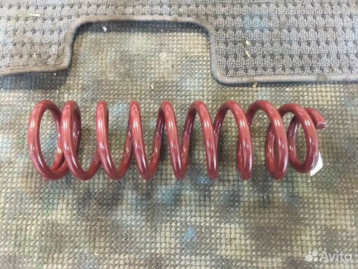 Пружина задняя Toyota Crown estate JZS173W