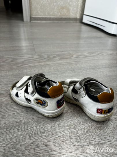 Сандали котофей 24