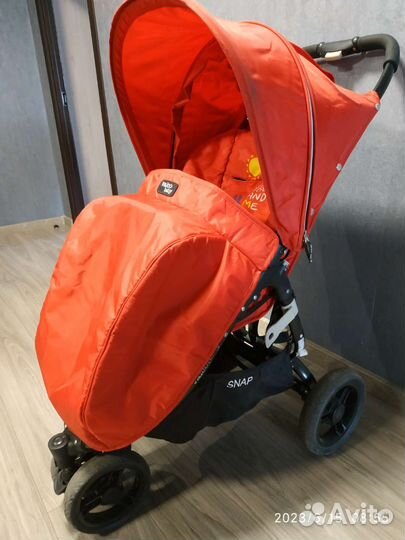 Прогулочная коляска Valco Baby Snap, fire red