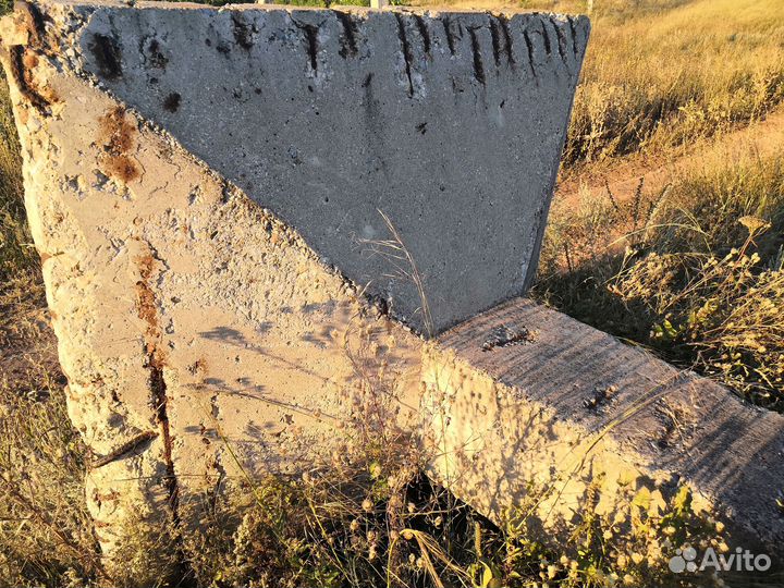 Бетонные сваи