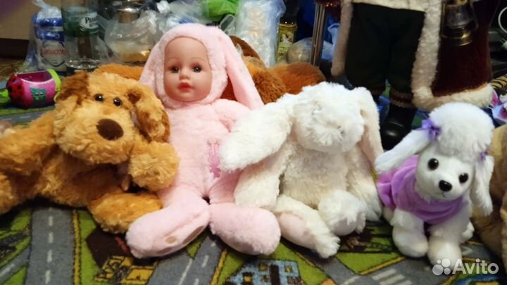 Мягкие игрушки и фигурки