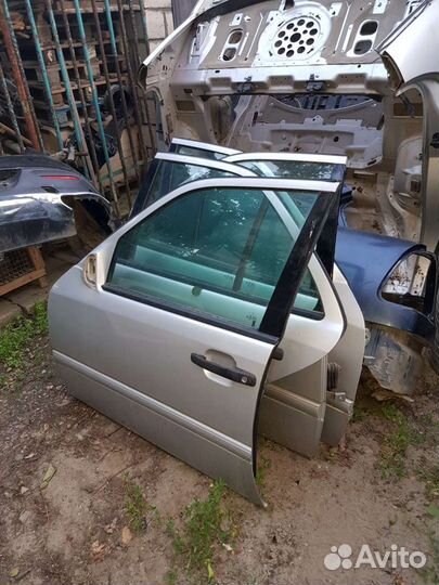 Мерседес Бенц W202. Двери